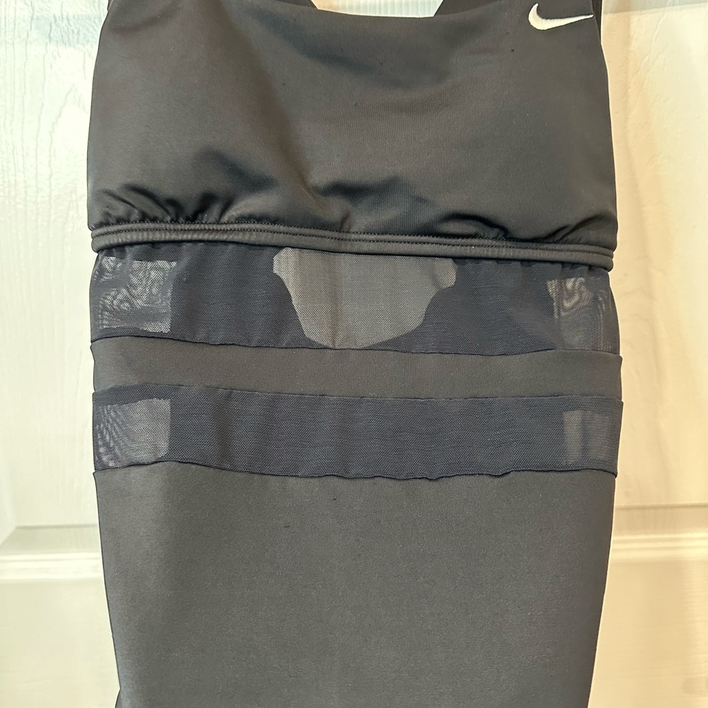 Like New Nike Sport Tank w Built in Bra Size Small. Black w Sheer Front Sections - Picture 8 of 13